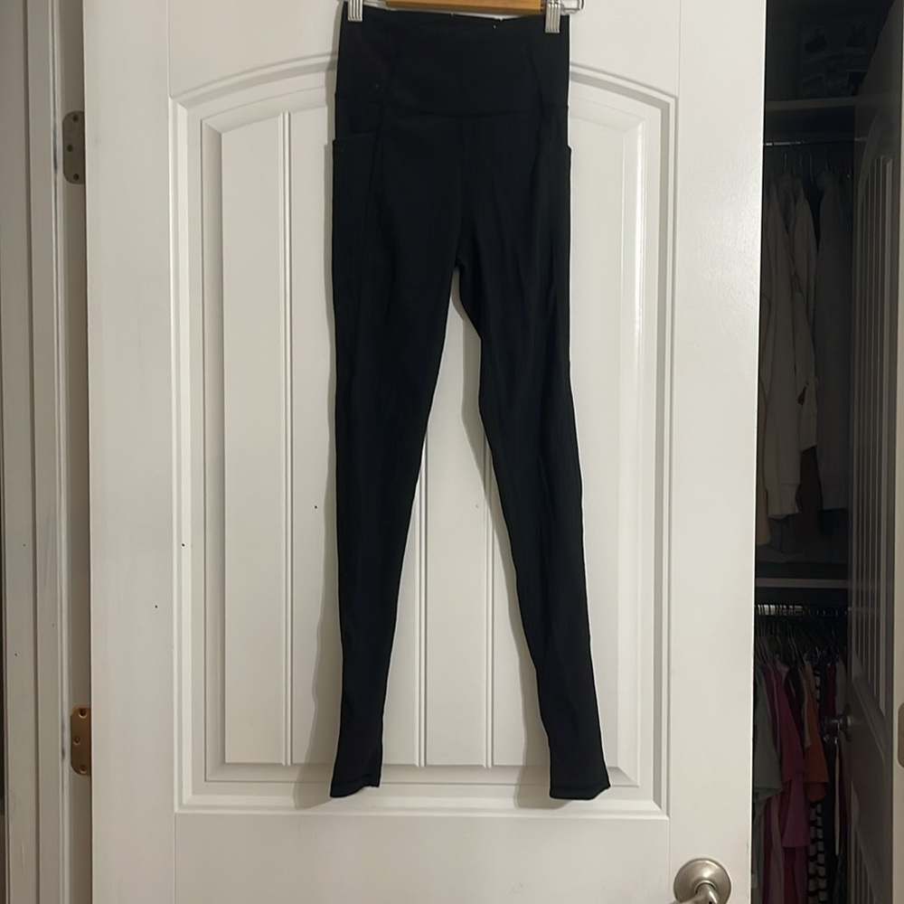 Black leggings